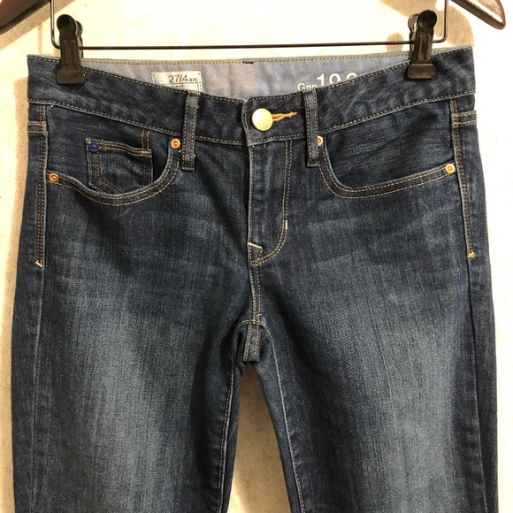 Gap curvy dark wash jeans. - Picture 4 of 4